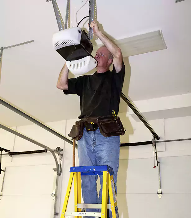 Raynor Garage Door Opener Repair in Belle Glade, FL