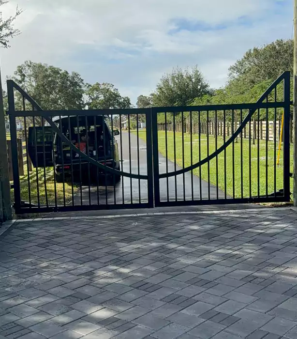 Swing Gate Repair in Belle Glade, FL